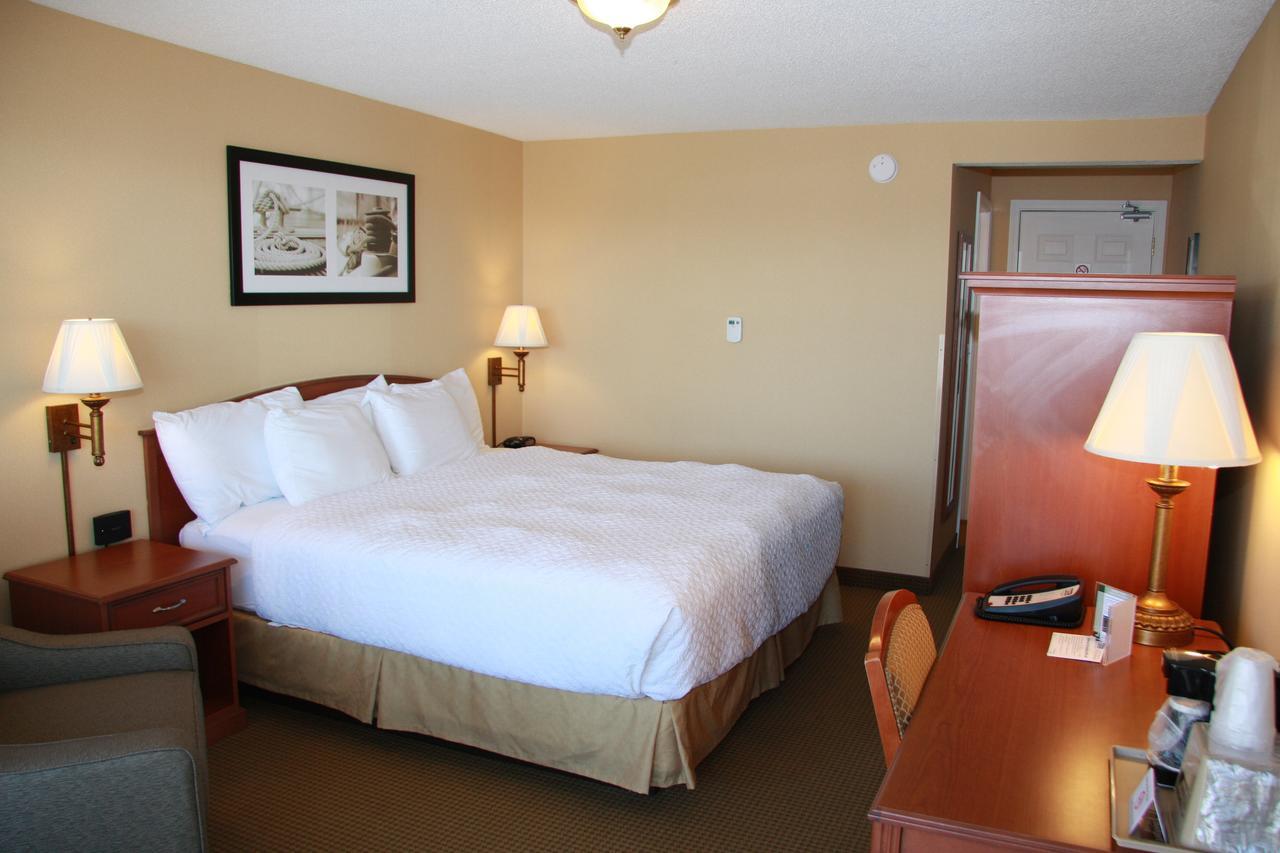 Budget Host Inn & Suites Saint Ignace Ngoại thất bức ảnh
