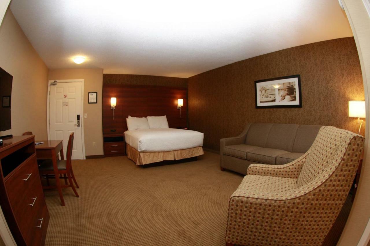 Budget Host Inn & Suites Saint Ignace Ngoại thất bức ảnh